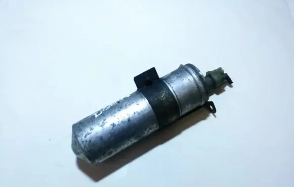 Volvo S40, V40 Air conditioning (A/C) air dryer ssa352f061d