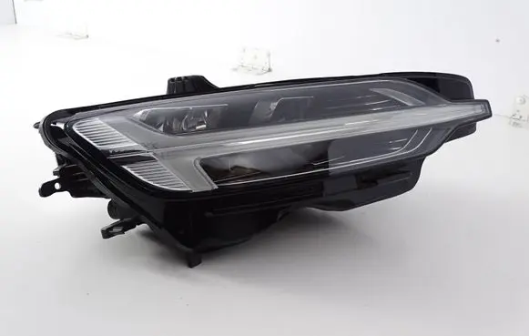 Volvo S60 Headlight/headlamp 32228867