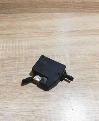 Volvo S40, V40 Central locking motor VV40N7