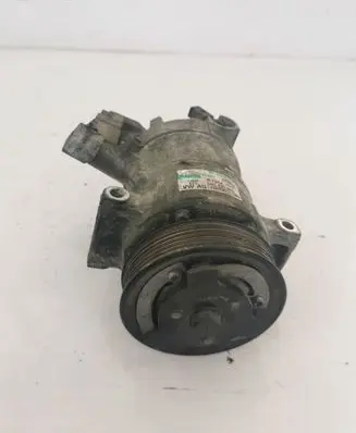 Volkswagen Caddy Air conditioning (A/C) compressor (pump) 5N0820803