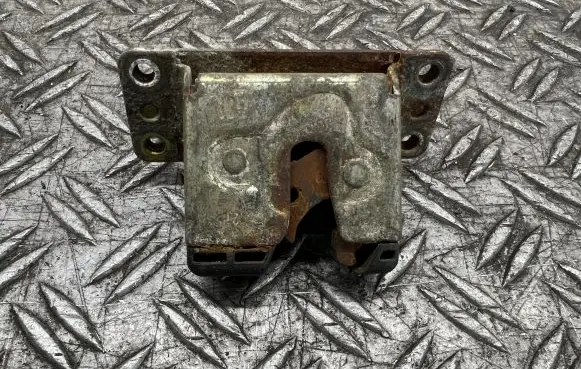 Opel Vectra B Tailgate/trunk/boot lock/catch/latch