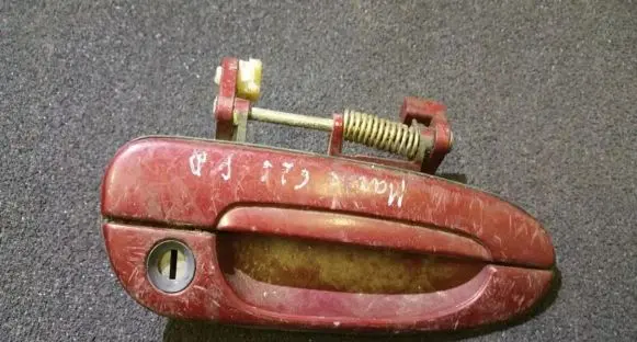Mazda 626 Front door exterior handle