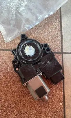 KIA Ceed Rear door window regulator motor 83450A2010