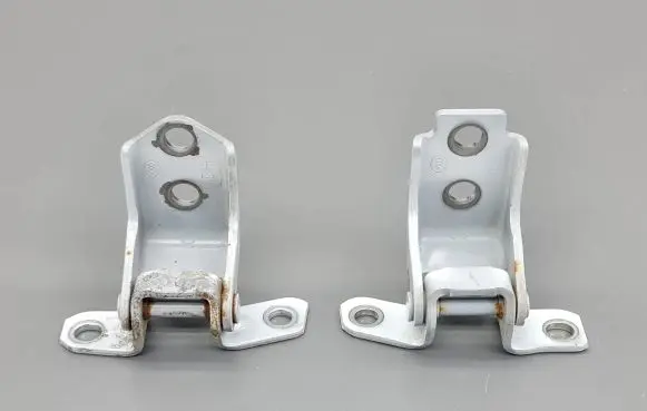 Mazda 3 III Front door hinge set 