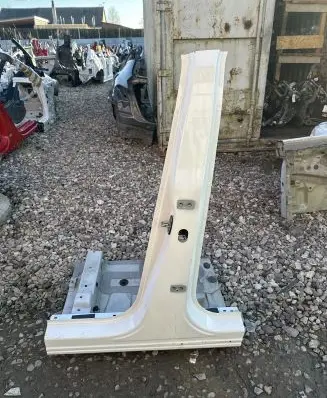 Peugeot 3008 II Pillar (middle) 