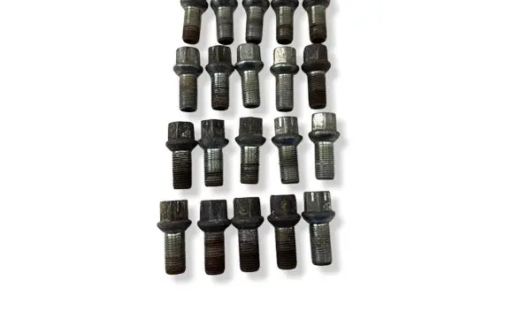 Audi Q2 - Nuts/bolts 