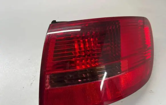 Audi A6 S6 C6 4F Rear/tail lights 89028068 91698068