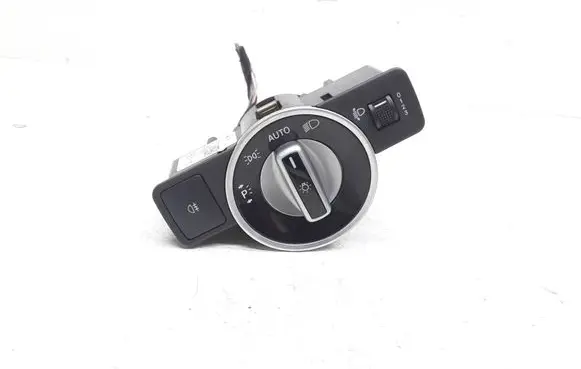 Mercedes-Benz C W204 Light switch A2049053103