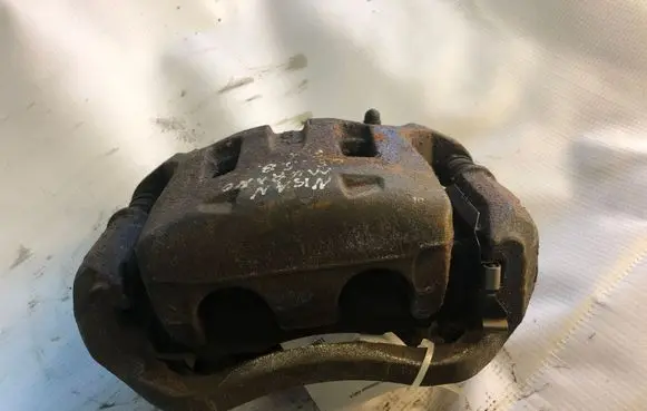 Nissan Murano Z50 Front brake caliper