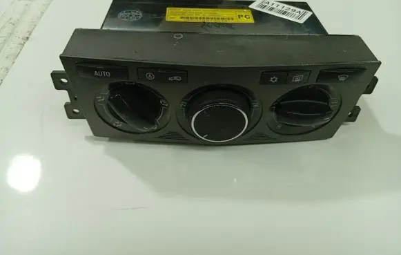 Opel Antara Climate control unit 