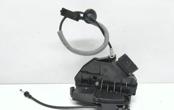 Volvo V60 Rear door lock 31301746