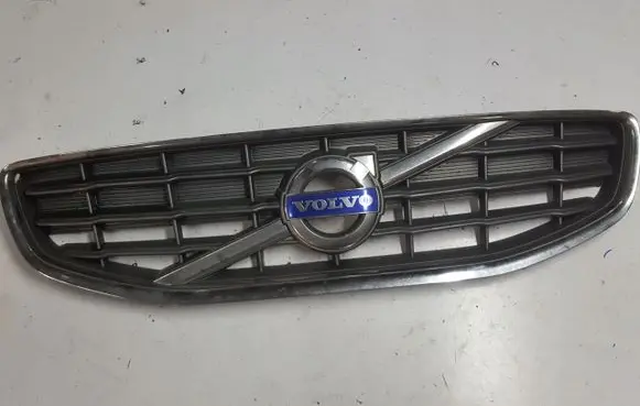 Volvo V60 Front bumper upper radiator grill 31333692