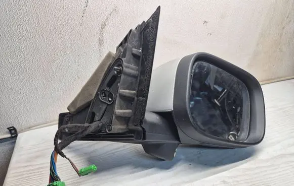 Volvo XC70 Front door electric wing mirror 3004968 Y286