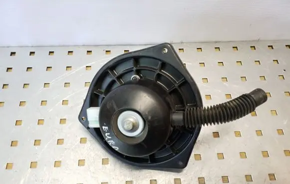Suzuki Grand Vitara II Heater fan/blower