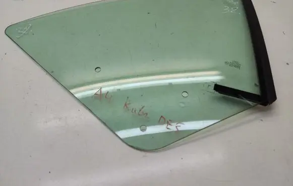 Audi A4 S4 B6 8E 8H Rear side window 43R00082 E643R00082