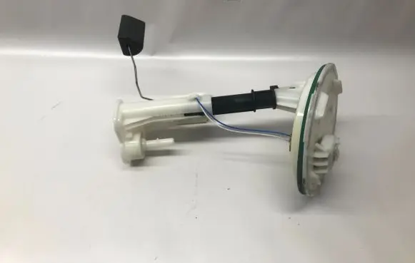 Chevrolet Camaro Fuel level sensor 13592932