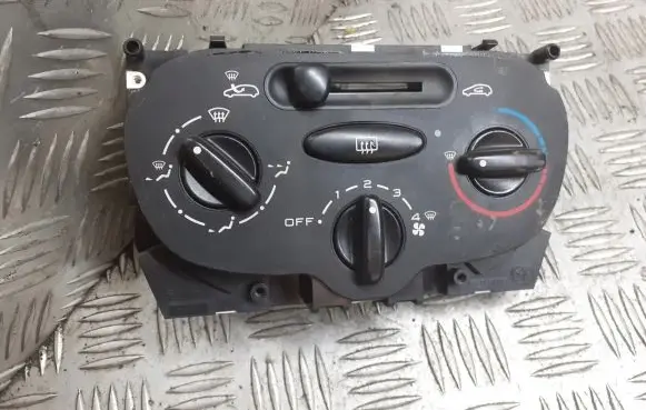 Peugeot 206+ Interior fan control switch 99210