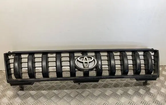 Toyota Land Cruiser (HDJ90) Front bumper upper radiator grill 5310060030 5310060040 5310060050