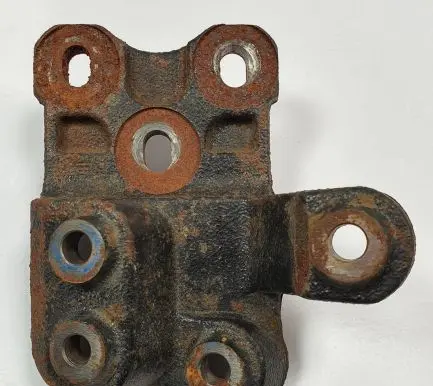 Citroen C1 Engine mount bracket