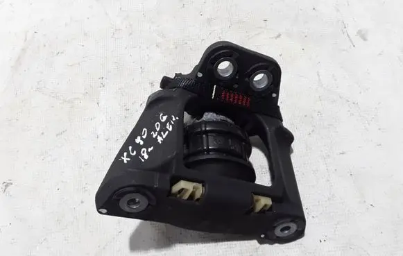 Volvo XC90 Engine mount bracket 31686885