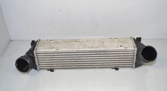 BMW X1 E84 Intercooler radiator 7624146 17517624146