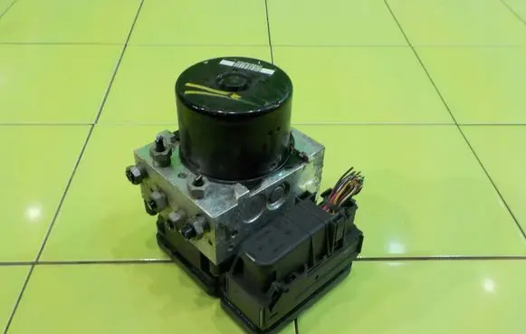 Volvo V60 Vacuum pump P31329137