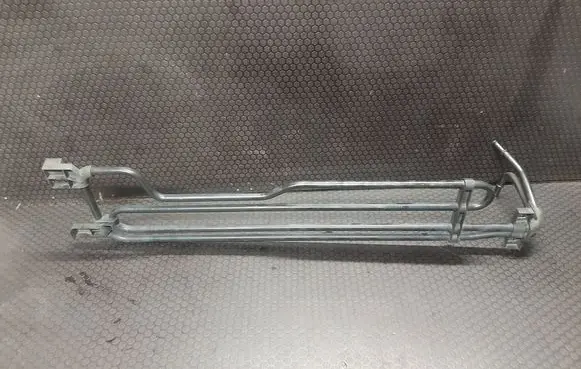 Mercedes-Benz C W204 Power steering radiator 2044601124 2044001124