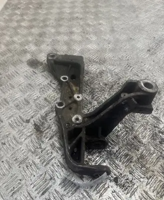 Volkswagen Jetta V Bracket in trunk/boot 