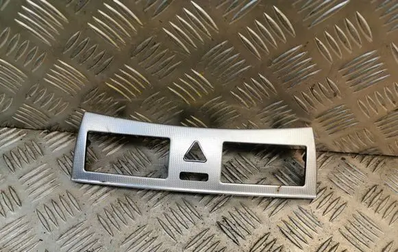 Mercedes-Benz CLK A209 C209 Other center console (tunnel) element 2096800682 A2096800682