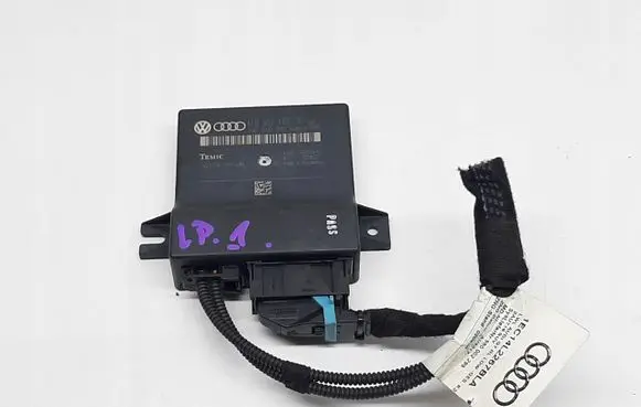 Audi Q7 4L Gateway control module 4L0907468B