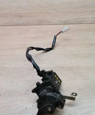 Mazda 626 Central locking motor 1528007051