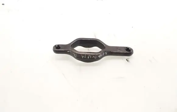 Opel Signum Fuel Injector clamp holder