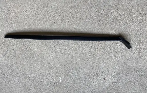 Windshield trim