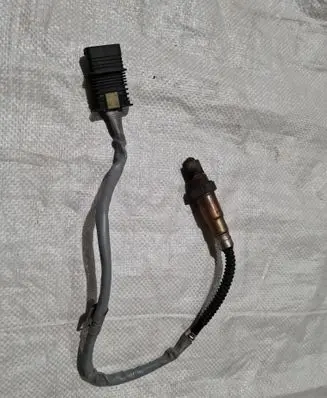 BMW 4 F32 F33 Lambda probe sensor 7589122