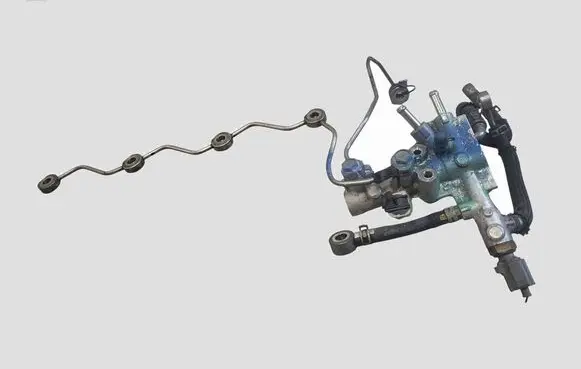 Mazda 6 Fuel pressure regulator