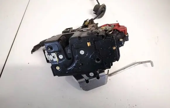 Audi A4 S4 B6 8E 8H Rear door lock 8e0839016c