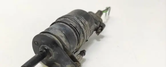 Renault 19 Windscreen/windshield washer pump 7700802336