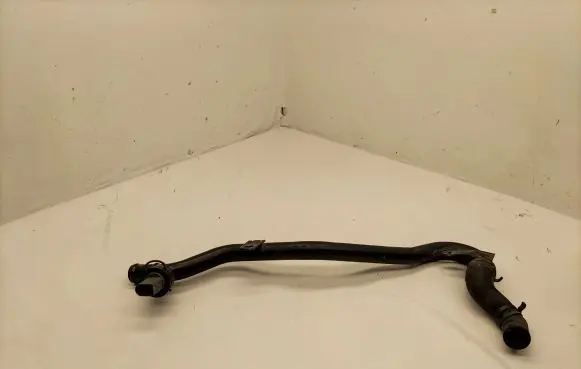 Volkswagen PASSAT B7 Engine coolant pipe/hose KA411022HU