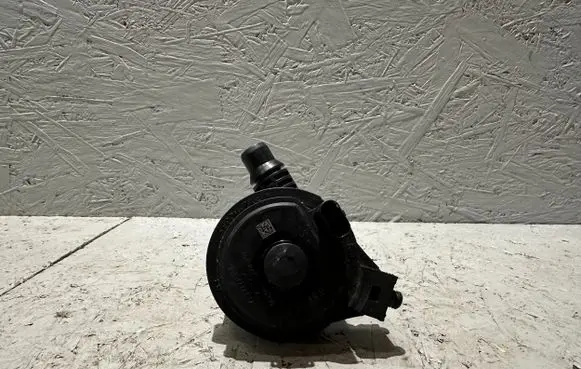 BMW 3 G20 G21 Electric auxiliary coolant/water pump 8840614 884061401