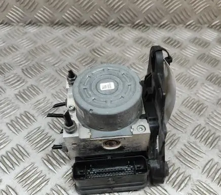 Volkswagen Golf VII ABS Pump 5Q0907379AK 5Q0907379H