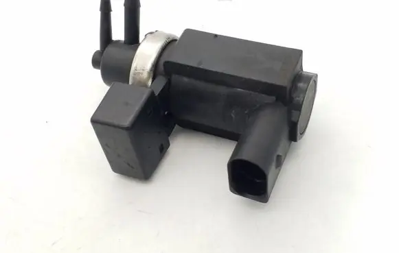 Audi A4 S4 B6 8E 8H Turbo solenoid valve 8E0906628 72290333