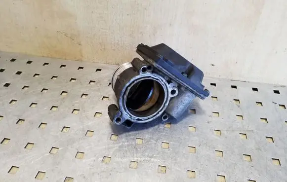 Ford Focus Throttle valve 9M5Q9E926AA A2C53286823