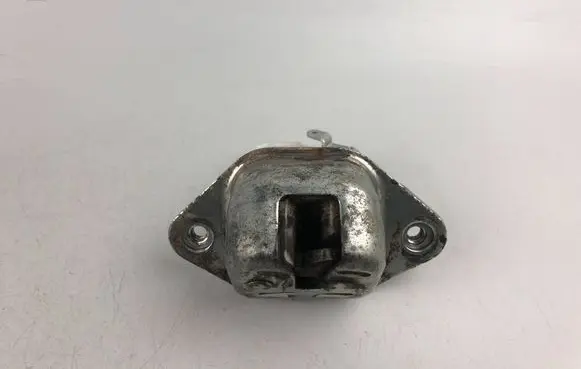 Subaru Outback Loading door lock 