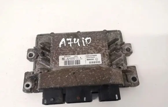 Renault Twingo II Engine control unit/module 8201076690 s120200117a