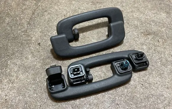 Ford Mach-E I A set of handles for the ceiling LC5BA045B14