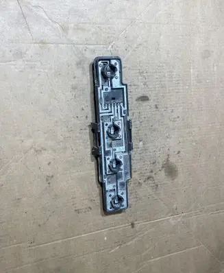 Mercedes-Benz Vito Viano W638 Tail light bulb cover holder 5010