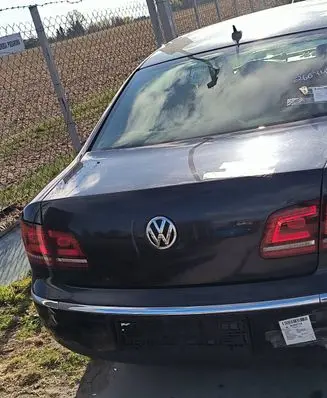 Volkswagen Phaeton Truck tailgate