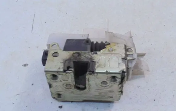 Renault Espace III Front door lock