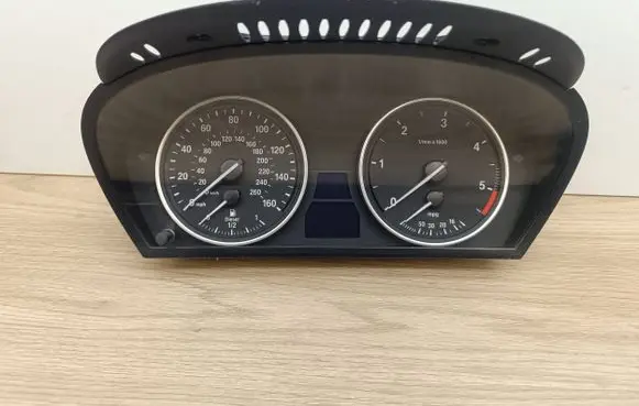 BMW X5 E70 Speedometer (instrument cluster) 9236819 600358498 A2C53413549