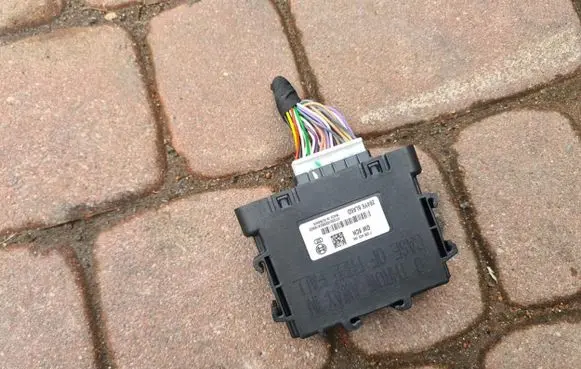 Renault Captur II Other control units/modules 284Y66LA6D